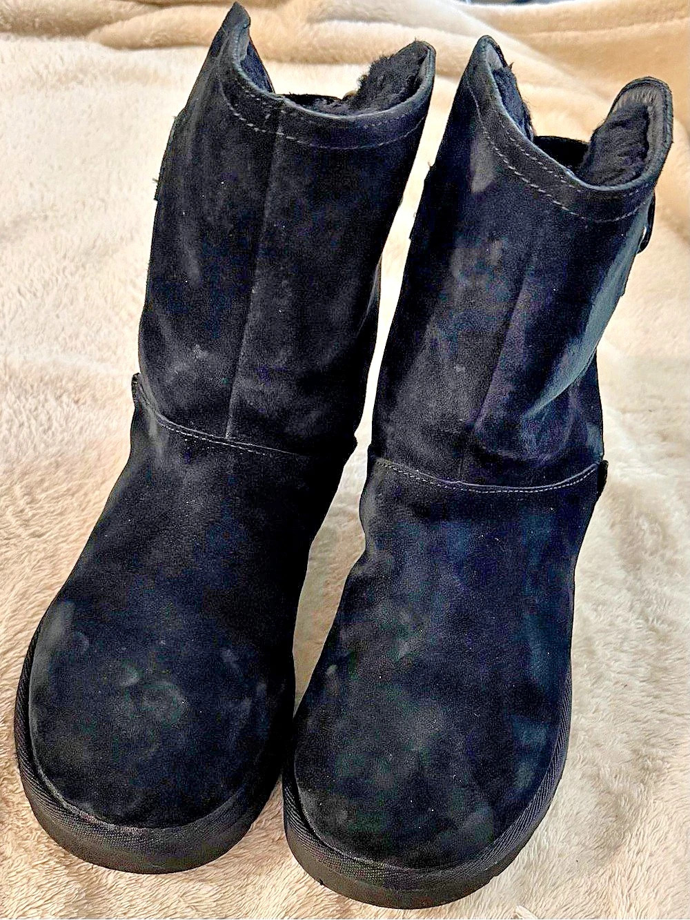 UGG Classic Short Deco Buckle Boots Black US 7